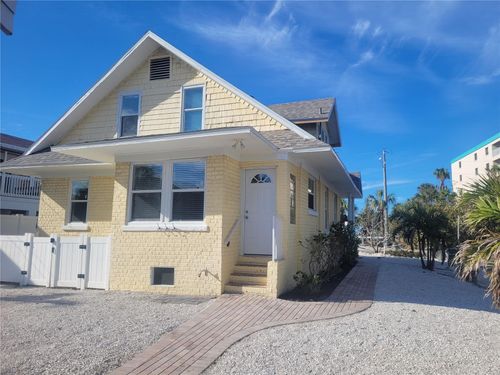 12217 Sunshine Ln, TREASURE ISLAND, FL, 33706-5141 | Card Image