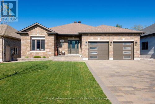 10 Welkin Grove, North Bay, ON, P1A0G7 | Card Image