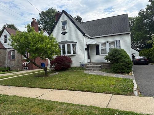 526 N 12th Street, Hempstead, NY, 11040 | Card Image