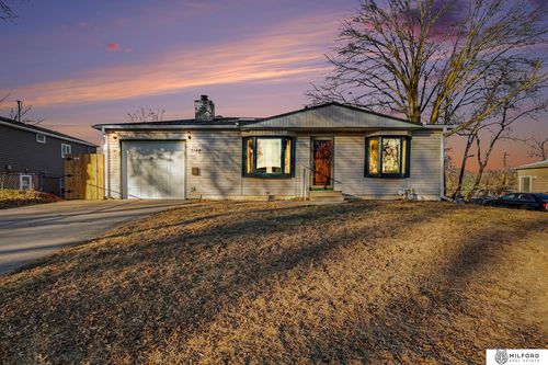 7544 Olive Ave, La Vista, NE, 68128-2536 | Card Image