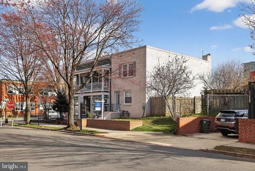 1353 C St Se, WASHINGTON, DC, 20003-2464 | Card Image