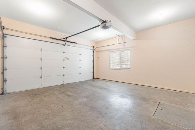 Garage | Image 39