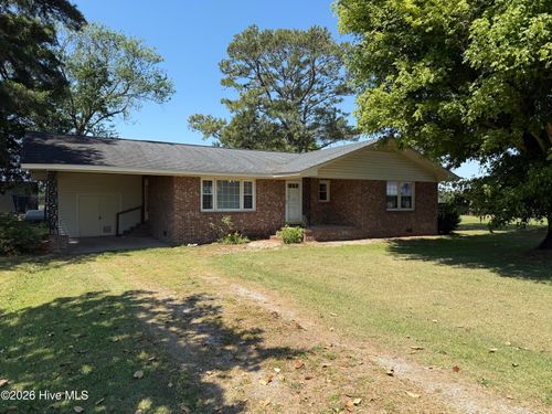 2042 Pinetops Crisp Rd, Pinetops, NC, 27864-9440 | Card Image
