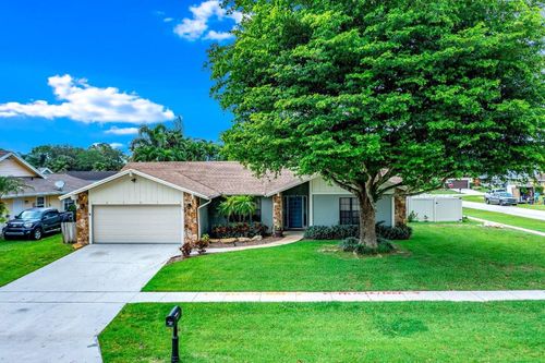 574 Juniper Pl, Wellington, FL, 33414-8165 | Card Image