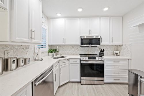 2935-4075 Carambola Cir N, Coconut Creek, FL, 33066-2406 | Card Image