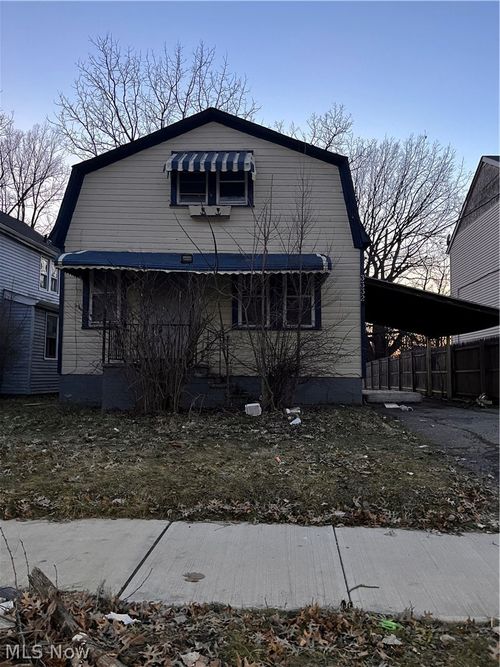 3332 E 130th St, Cleveland, OH, 44120-3933 | Card Image