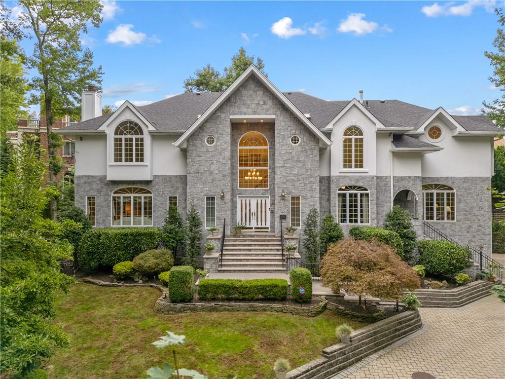 Whitlock Ave, Staten Island, NY 10304