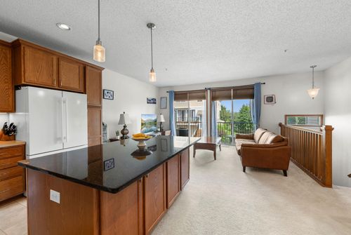 unit-4-4735 Victor Path, Hugo, MN, 55038-6044 | Card Image