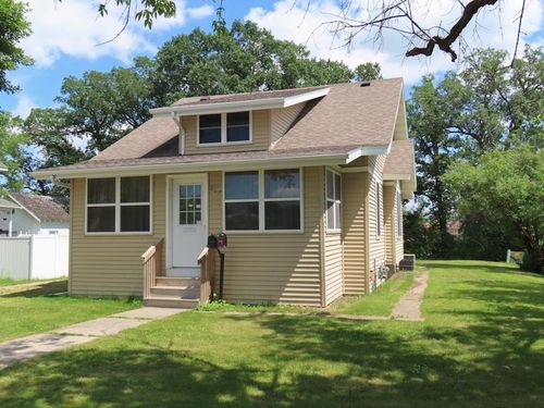 320 Red Lake Blvd, Thief River Falls, MN, 56701-2133 | Card Image
