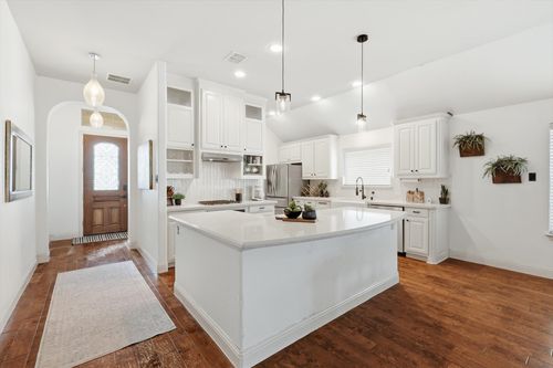 14720 Seventeen Lakes Blvd, Roanoke, TX, 76262-3867 | Card Image