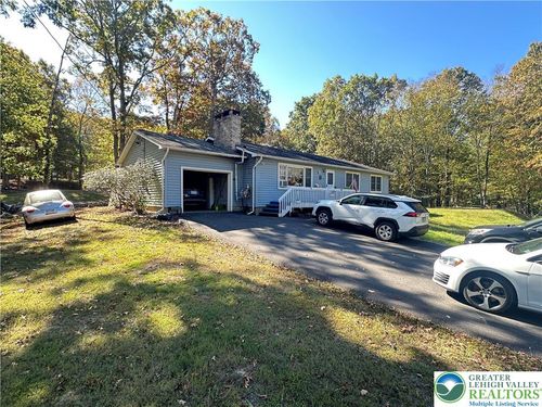 1193 Park Dr, East Stroudsburg, PA, 18302-9524 | Card Image