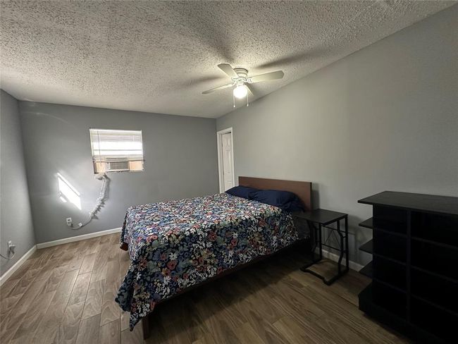 130 Shanklin Road Room A | Image 32