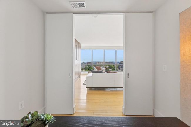 APT-1005 - 2001 15 Th St N, Condo with 2 bedrooms, 2 bathrooms and null parking in ARLINGTON VA | Image 23