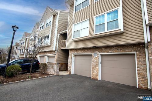 507 Windsor Dr, Palisades Park, NJ, 07650-2349 | Card Image