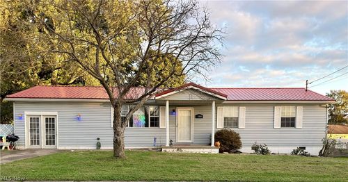 158 Cedar Dr, Mineral Wells, WV, 26150-9727 | Card Image