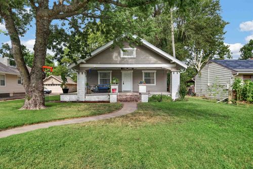 2321 N Monroe, Hutchinson, KS, 67502 | Card Image