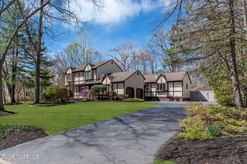 211 Yale Dr, Lincroft, NJ, 07738-1613 | Card Image