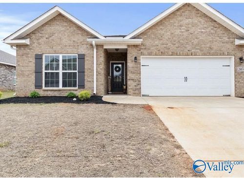 26674 Kyle Ln, Athens, AL, 35613-6174 | Card Image
