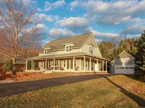 7855 Keewenaw Dr, Thompsonville, MI, 49683-9160 | Card Image