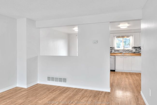 44 Cole Rd, House attached with 3 bedrooms, 2 bathrooms and 3 parking in Guelph ON | Image 10