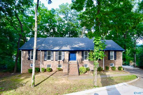 5805 Jones Valley Dr Se, Huntsville, AL, 35802-1916 | Card Image