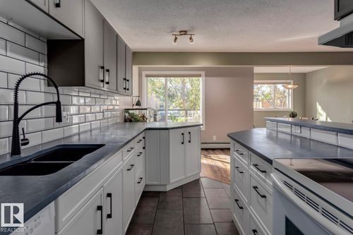 11033 127 St Nw, Edmonton, AB, T5M0T3 | Card Image