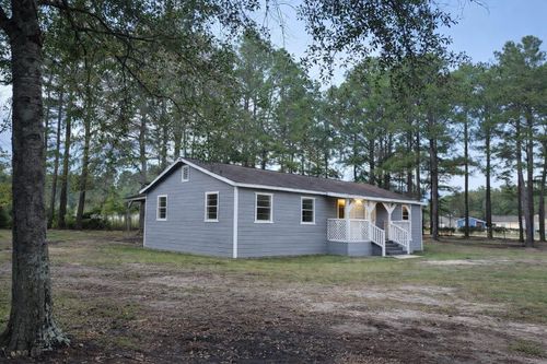 221 Macie Ln, Cleveland, TX, 77328-8253 | Card Image