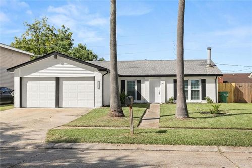 2536 Eastview Dr, Harvey, LA, 70058-5035 | Card Image