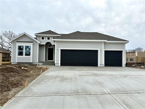 11805 N Wheeling Ave, Kansas City, MO, 64156-1113 | Card Image