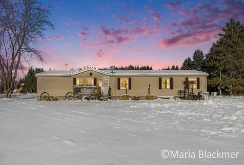 1451 W Charles Rd, Ionia, MI, 48846-9612 | Card Image