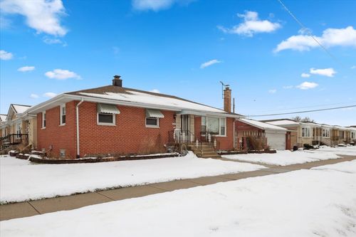 4647 N Newland Ave, Harwood Heights, IL, 60706-4844 | Card Image