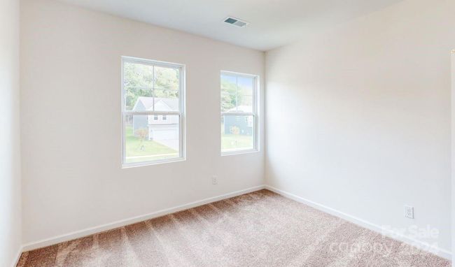 Secondary bedroom | Image 12