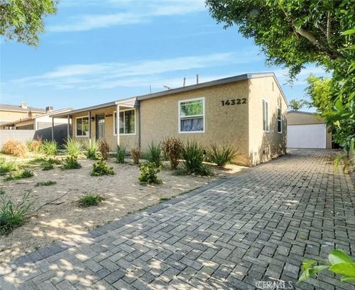 14320 Osborne St, Panorama City, CA, 91402-2525 | Card Image