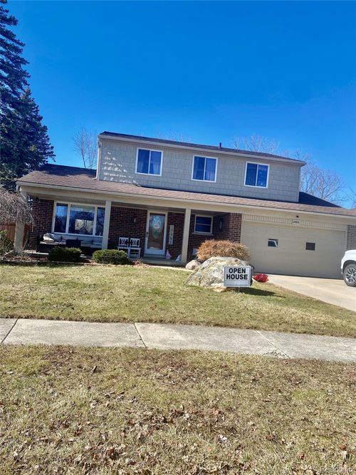 24816 Pamela St, Flat Rock, MI, 48134-9107 | Card Image