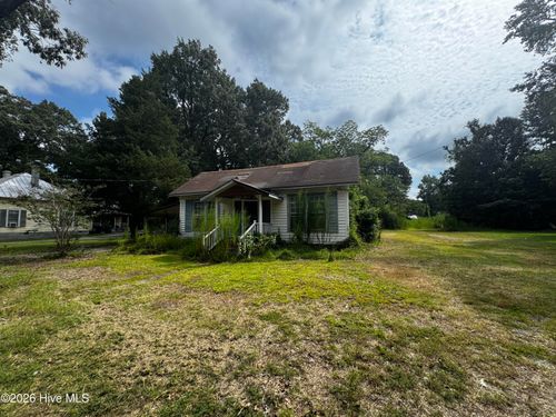 306 S Broad St, Robersonville, NC, 27871-9201 | Card Image