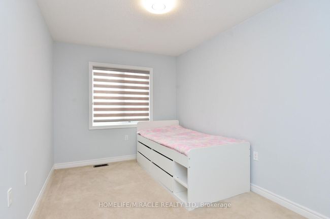 23 Falling Leaf Dr, House attached with 3 bedrooms, 4 bathrooms and 2 parking in Caledon ON | Image 22
