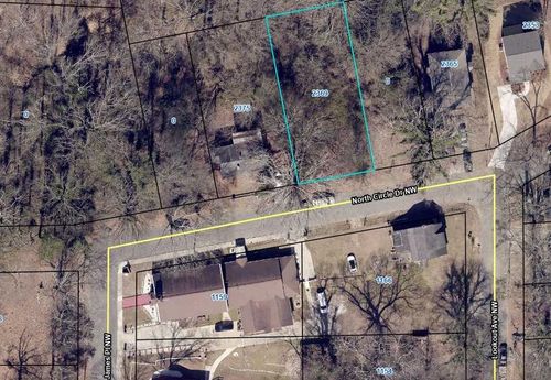 2369 N Circle Drive Nw, atlanta, GA, 30318 | Card Image