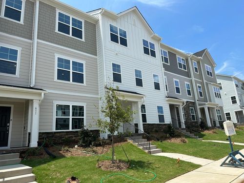 613 Gimari Dr, Wake Forest, NC, 27587-3390 | Card Image