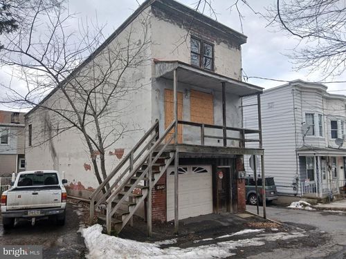 800 Mine St, POTTSVILLE, PA, 17901-2328 | Card Image