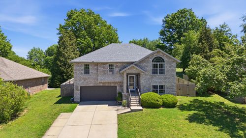 111 Miller Way, Monett, MO, 65708-8335 | Card Image