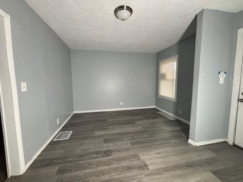 2607 Mcguffey Rd, Columbus, OH, 43211-1200 | Card Image