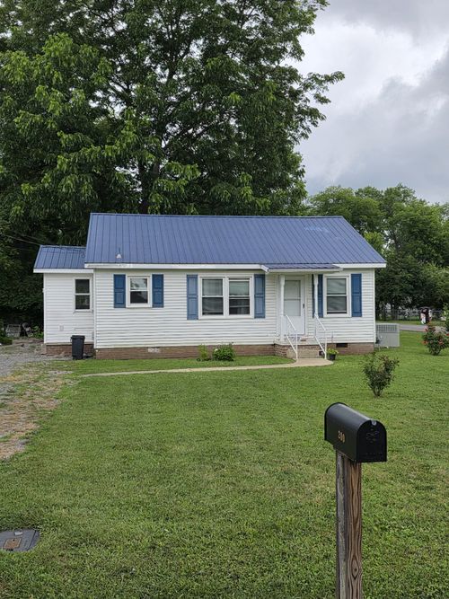 200 Helen St, Tullahoma, TN, 37388-2604 | Card Image
