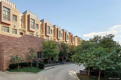 203 - 105 N Fillmore Street, Condo with 2 bedrooms, 1 bathrooms and 2 parking in Denver CO | Image 1