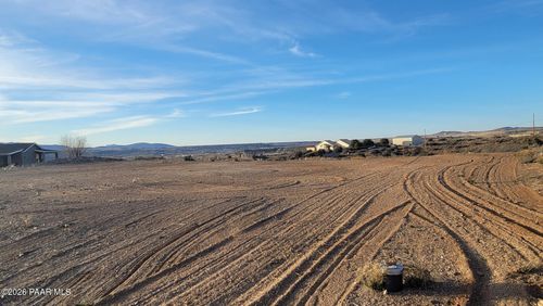 14393 E White Dr, Dewey-Humboldt, AZ, 86327-6702 | Card Image