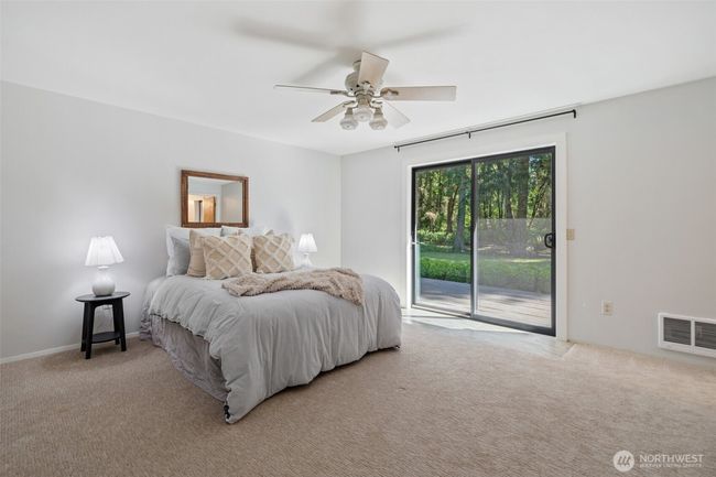 Primary Bedroom with walkout | Image 22
