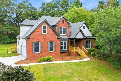 3580 Chartwell Blvd, Suwanee, GA, 30024-6824 | Card Image