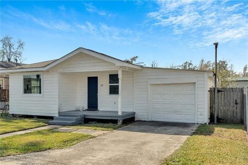 112 Evans St, Boutte, LA, 70039-3036 | Card Image