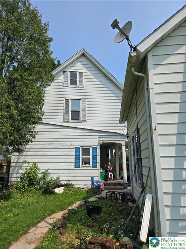 2018 Hanover Ave, House other with 4 bedrooms, 2 bathrooms and null parking in Allentown PA | Image 11