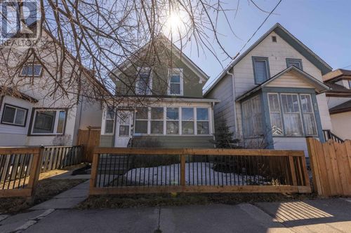 151 Secord St, Thunder Bay, ON, P7B3E3 | Card Image