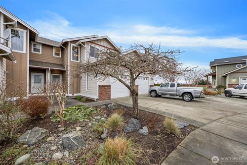 unit-c-107 Thendara Park Dr, Everson, WA, 98247-9129 | Card Image